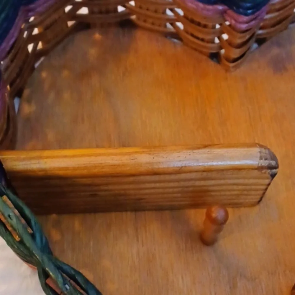 Handcrafted Heart Wooden Wicker Shelf Florida State Fair Signed 2005 15 Wx14 L